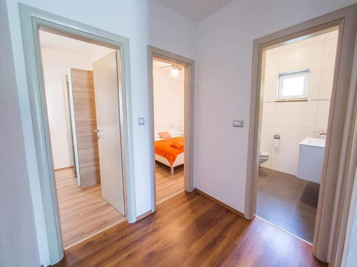 Holiday Home J&D No 2 Podstrana Ngoại thất bức ảnh